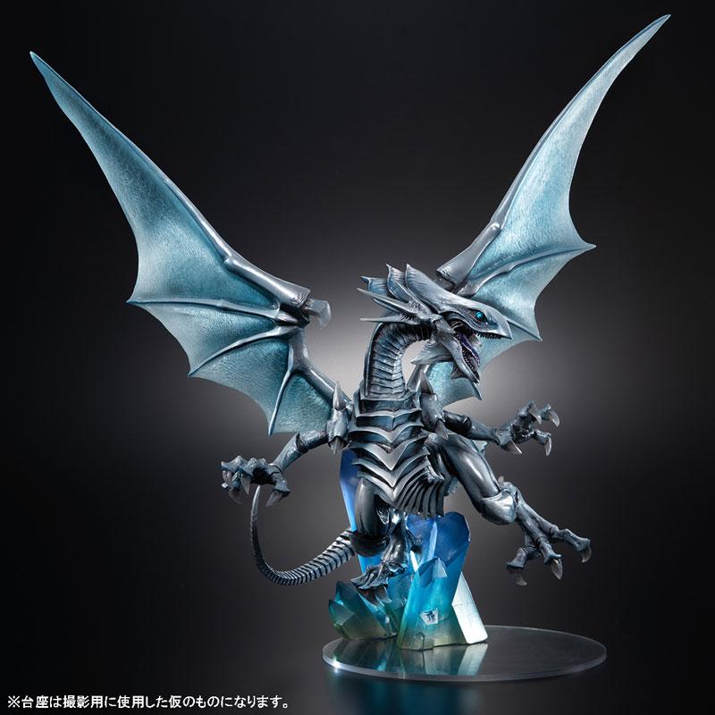 ART WORKS MONSTERS "Yu-Gi-Oh! Duel Monsters" Blue-Eyes White Dragon -Holographic Edition- Figure product