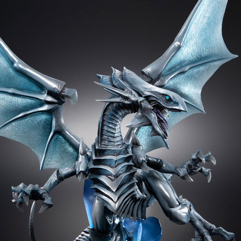 ART WORKS MONSTERS "Yu-Gi-Oh! Duel Monsters" Blue-Eyes White Dragon -Holographic Edition- Figure